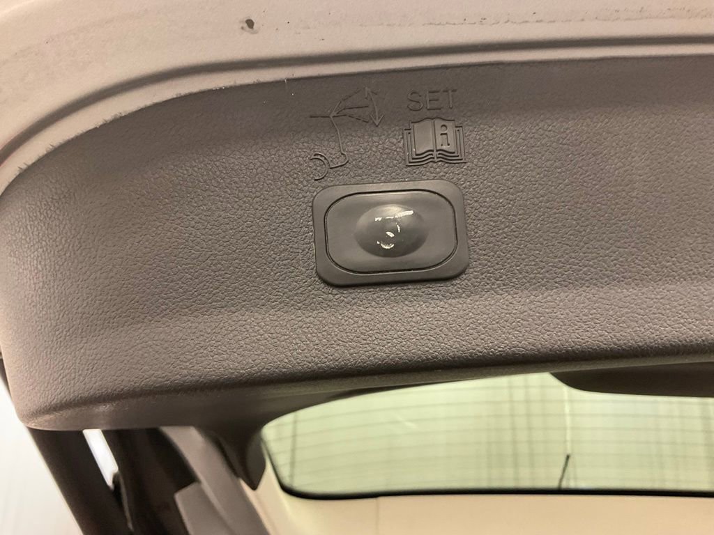 Used 2014 Ford Escape Titanium AWD/4WD image 37