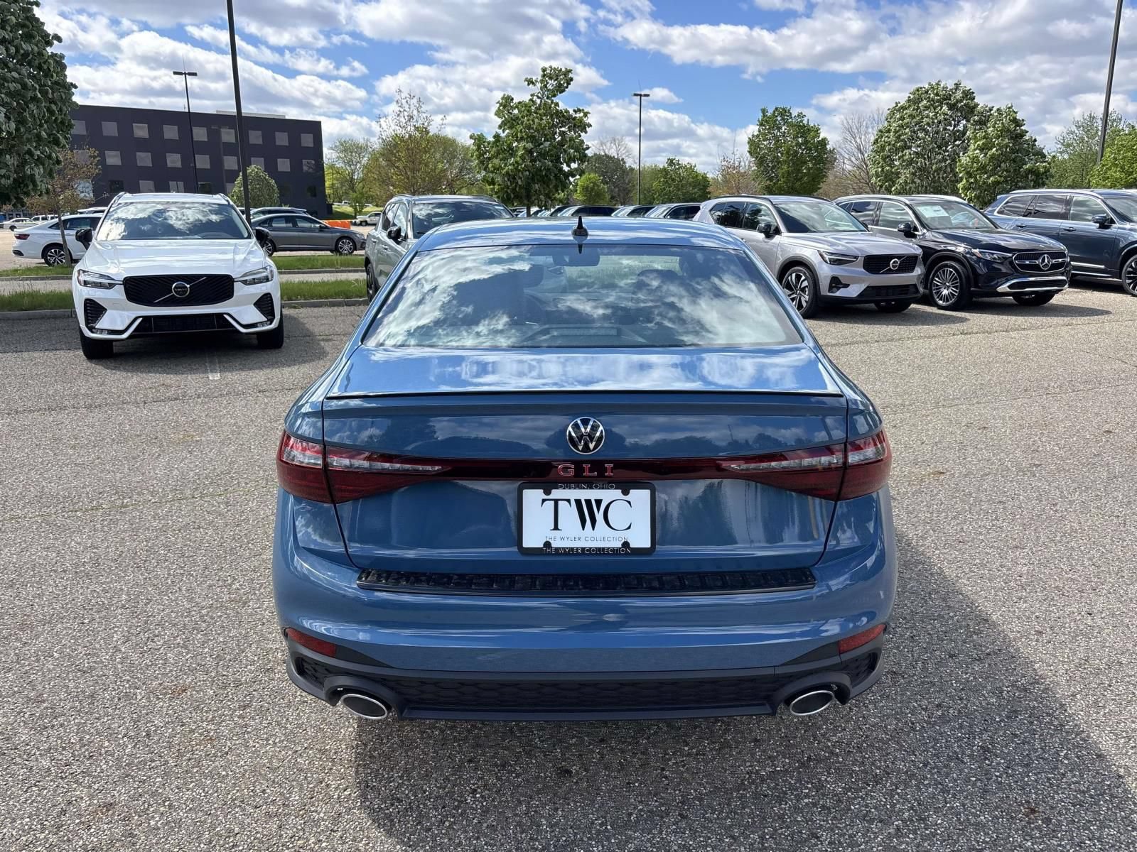 New 2026 Volkswagen Jetta GLI Autobahn FWD image 6