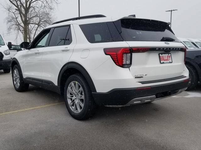 New 2026 Ford Explorer Active w/ Active Comfort Package AWD/4WD image 6