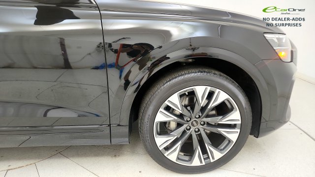 Used 2024 Audi Q8 Premium Plus AWD/4WD image 21