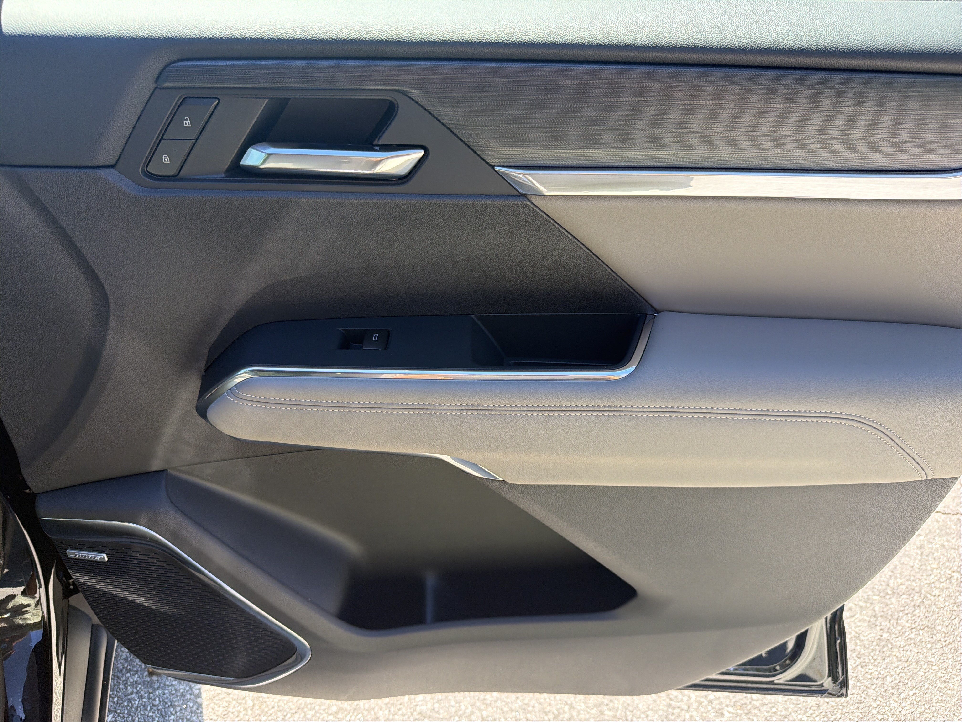 New 2027 GMC Acadia Elevation w/ Black Edition FWD image 15