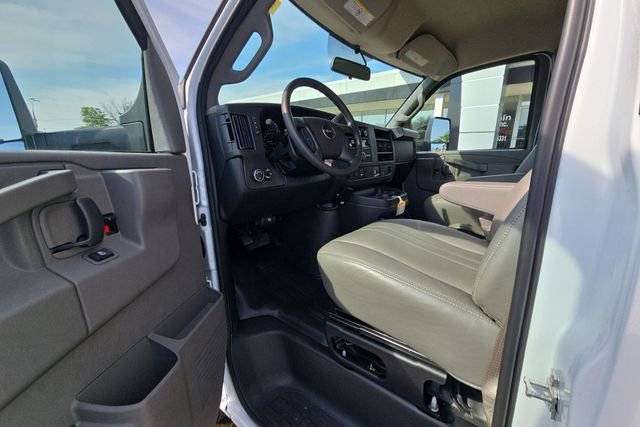 New 2026 GMC Savana 3500 w/ Power Convenience Package RWD image 10