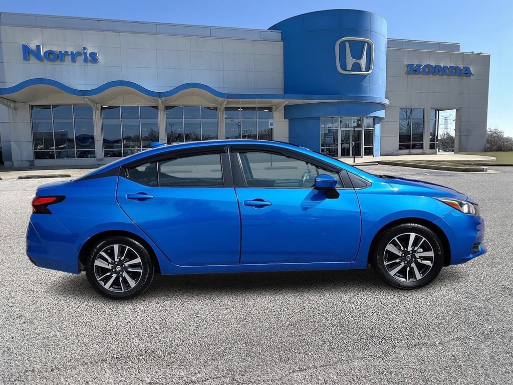 Used 2021 Nissan Versa SV FWD image 5
