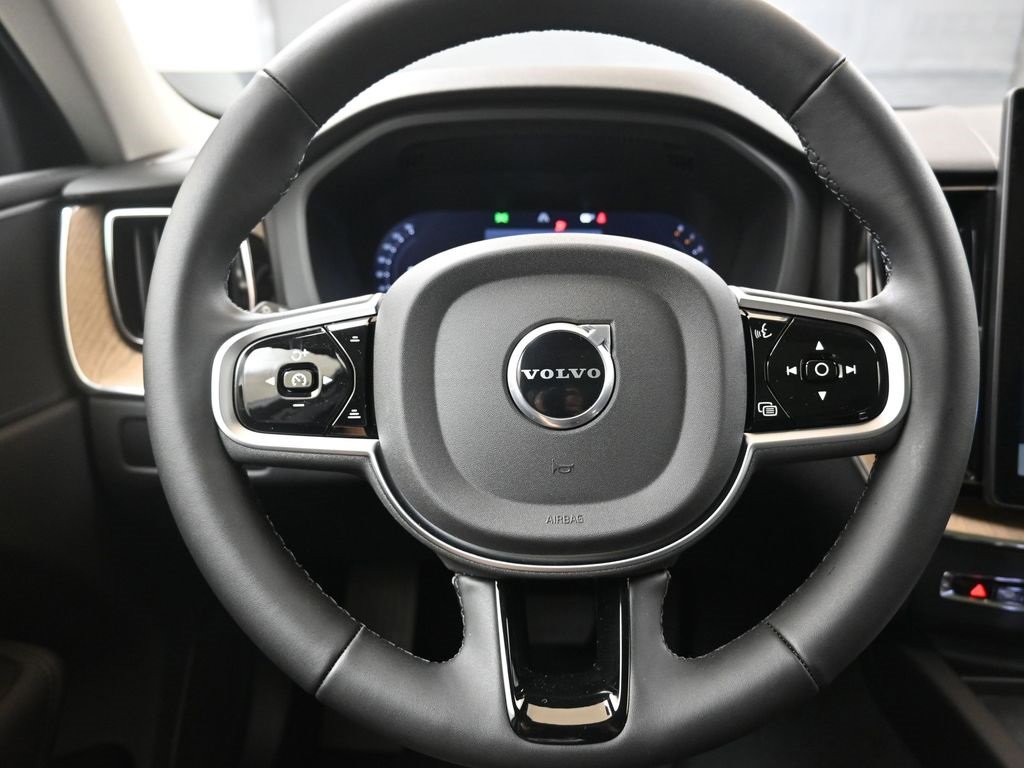 New 2026 Volvo XC60 B5 Plus w/ Climate Package image 25
