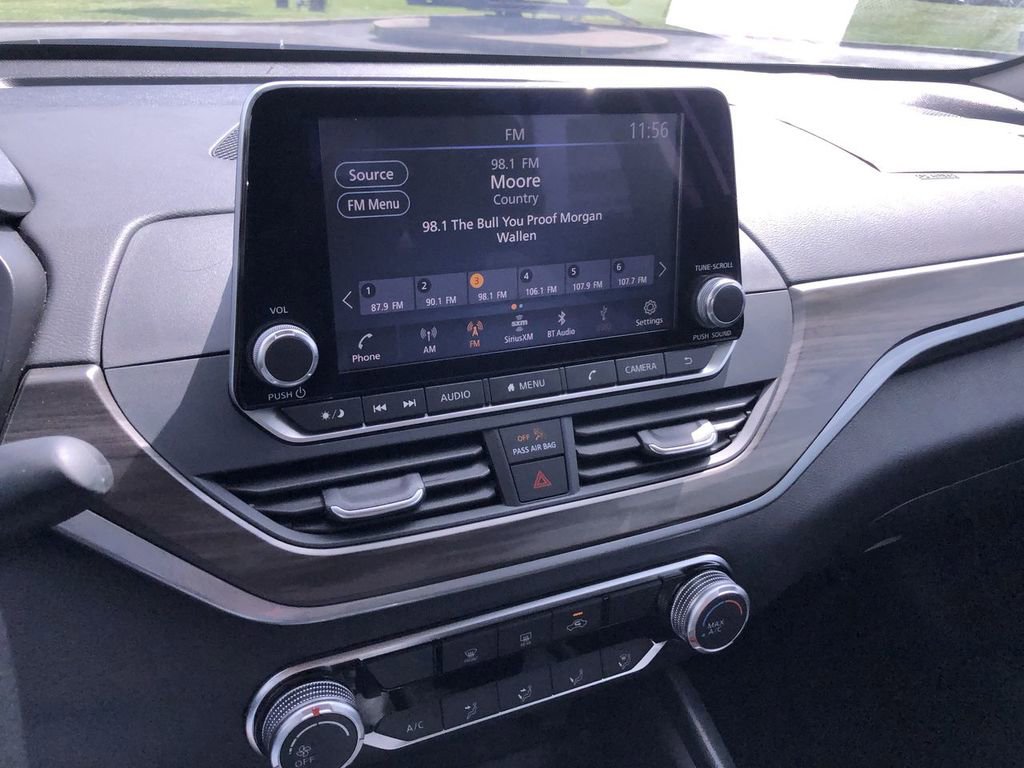 Used 2025 Nissan Altima 2.5 SV FWD image 20