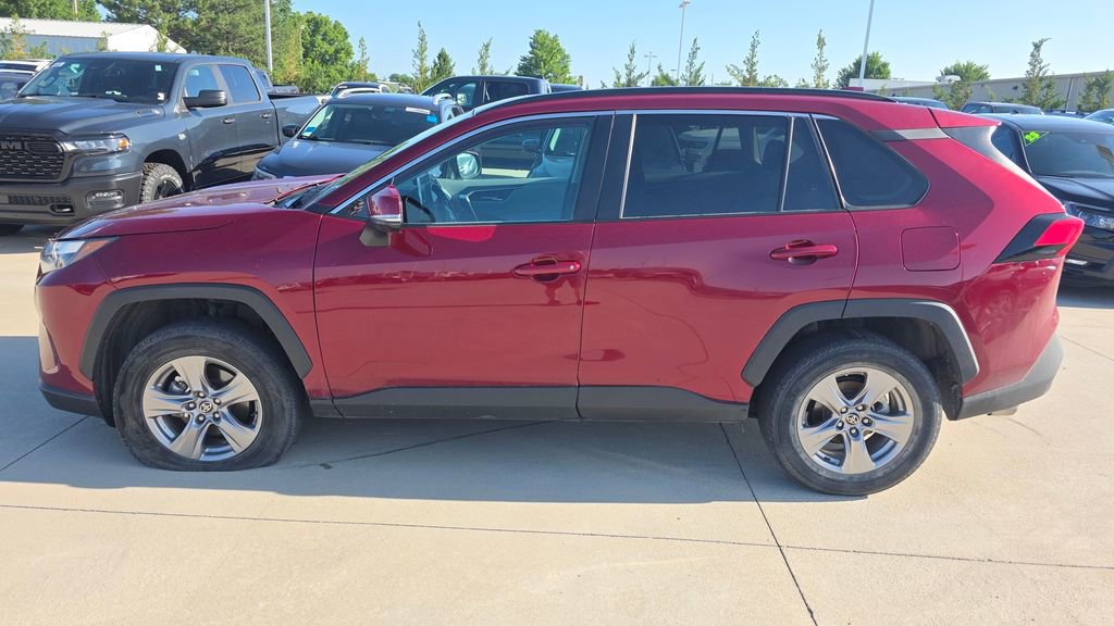 Used 2023 Toyota RAV4 XLE w/ Convenience Package FWD image 2