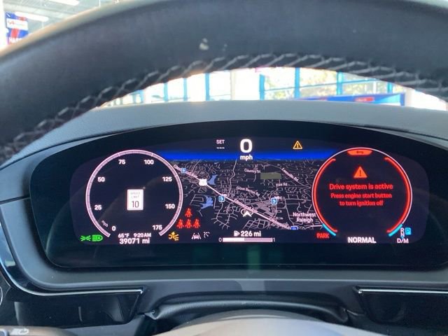 Used 2024 Porsche Cayenne Coupe image 21