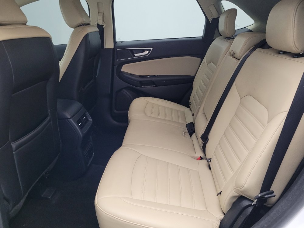 Used 2020 Ford Edge SEL w/ Convenience Package FWD image 18