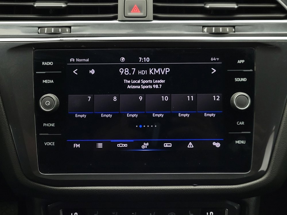 Used 2021 Volkswagen Tiguan SE image 25