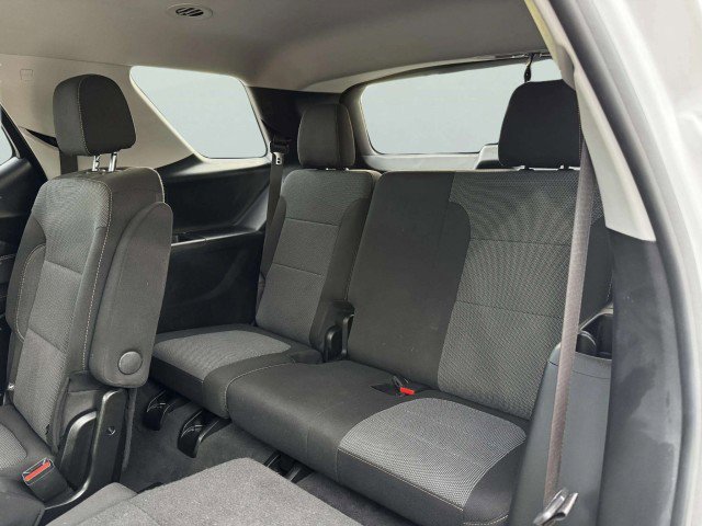 Used 2020 Chevrolet Traverse LT FWD image 36