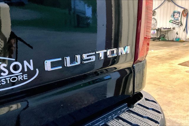 New 2026 Chevrolet Silverado 2500 Custom w/ Custom Value Package AWD/4WD image 8