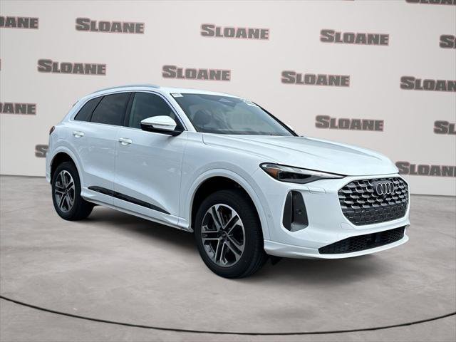 Certified 2025 Audi Q5 Premium w/ Convenience Package image 7