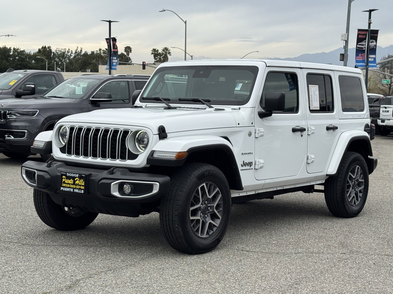 Certified 2024 Jeep Wrangler Unlimited Sahara image 4