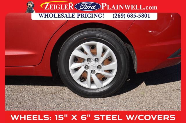 Used 2019 Hyundai Elantra SE image 9