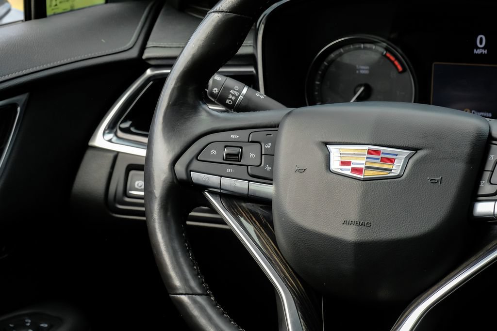 Used 2020 Cadillac XT6 Premium Luxury FWD image 21