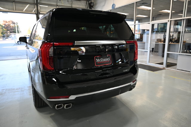 New 2026 GMC Yukon XL Denali w/ Denali Reserve Package AWD/4WD image 6
