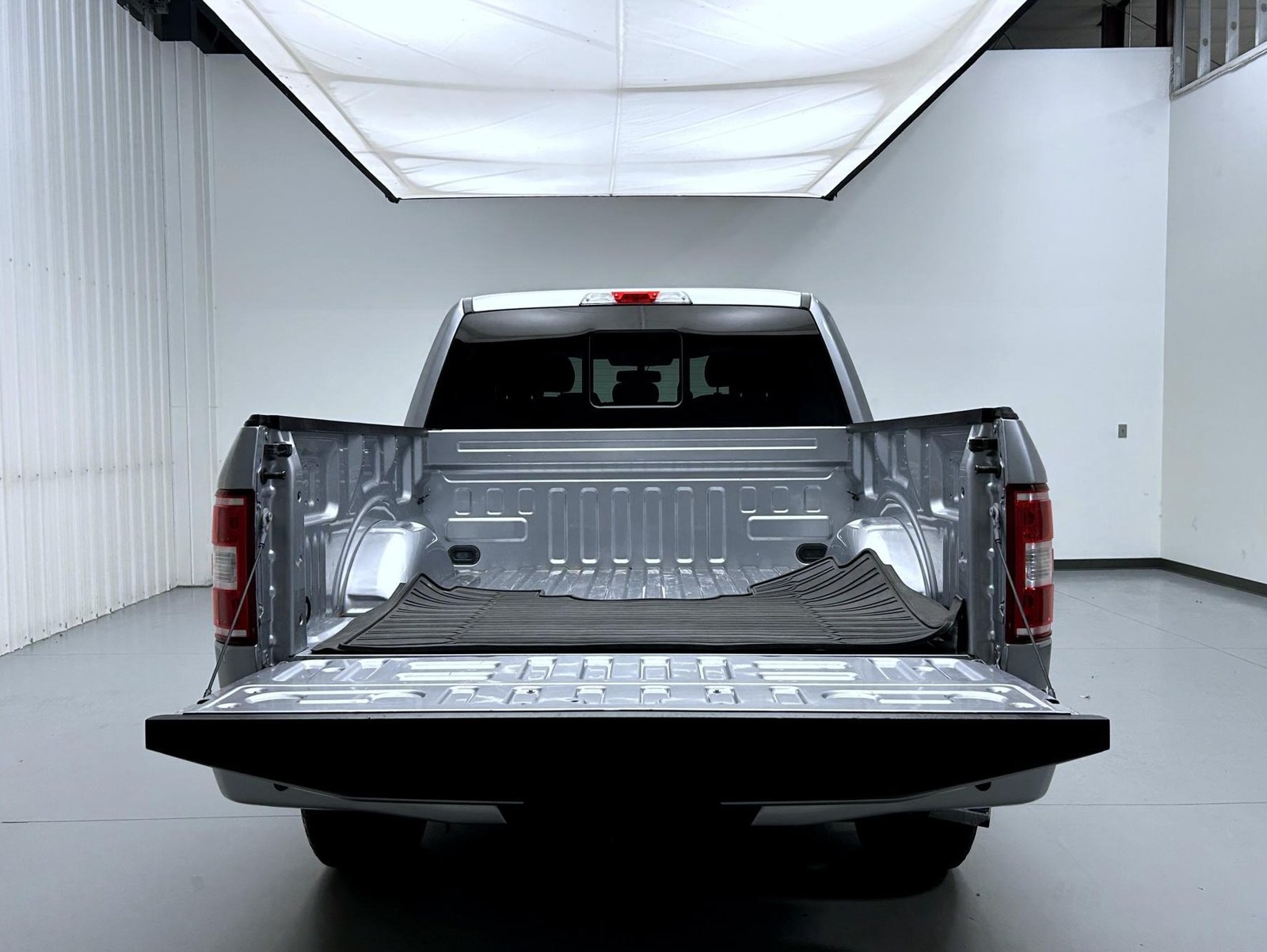 Used 2020 Ford F150 XLT w/ Equipment Group 302A Luxury AWD/4WD image 21