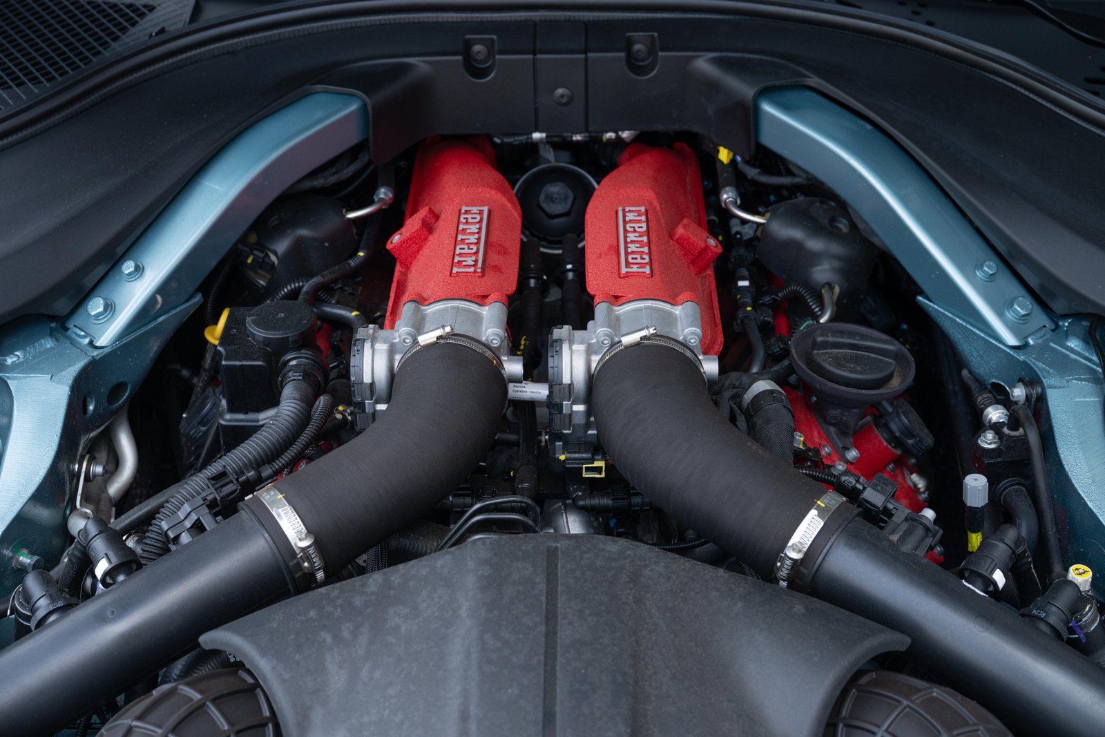 Used 2024 Ferrari Roma Spider RWD image 13