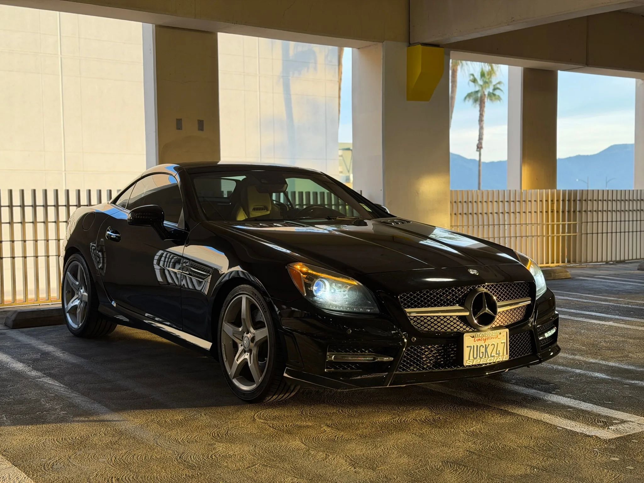 Used 2014 Mercedes-Benz SLK 250 w/ Sport Package image 15