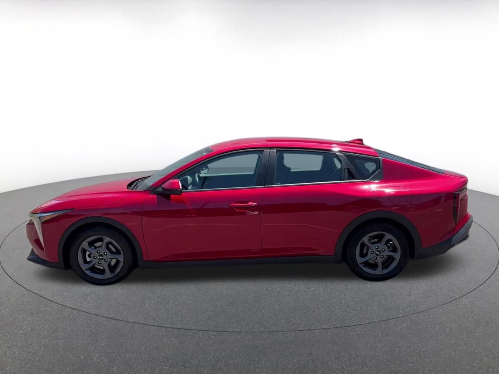 Used 2025 Kia K4 FWD image 9