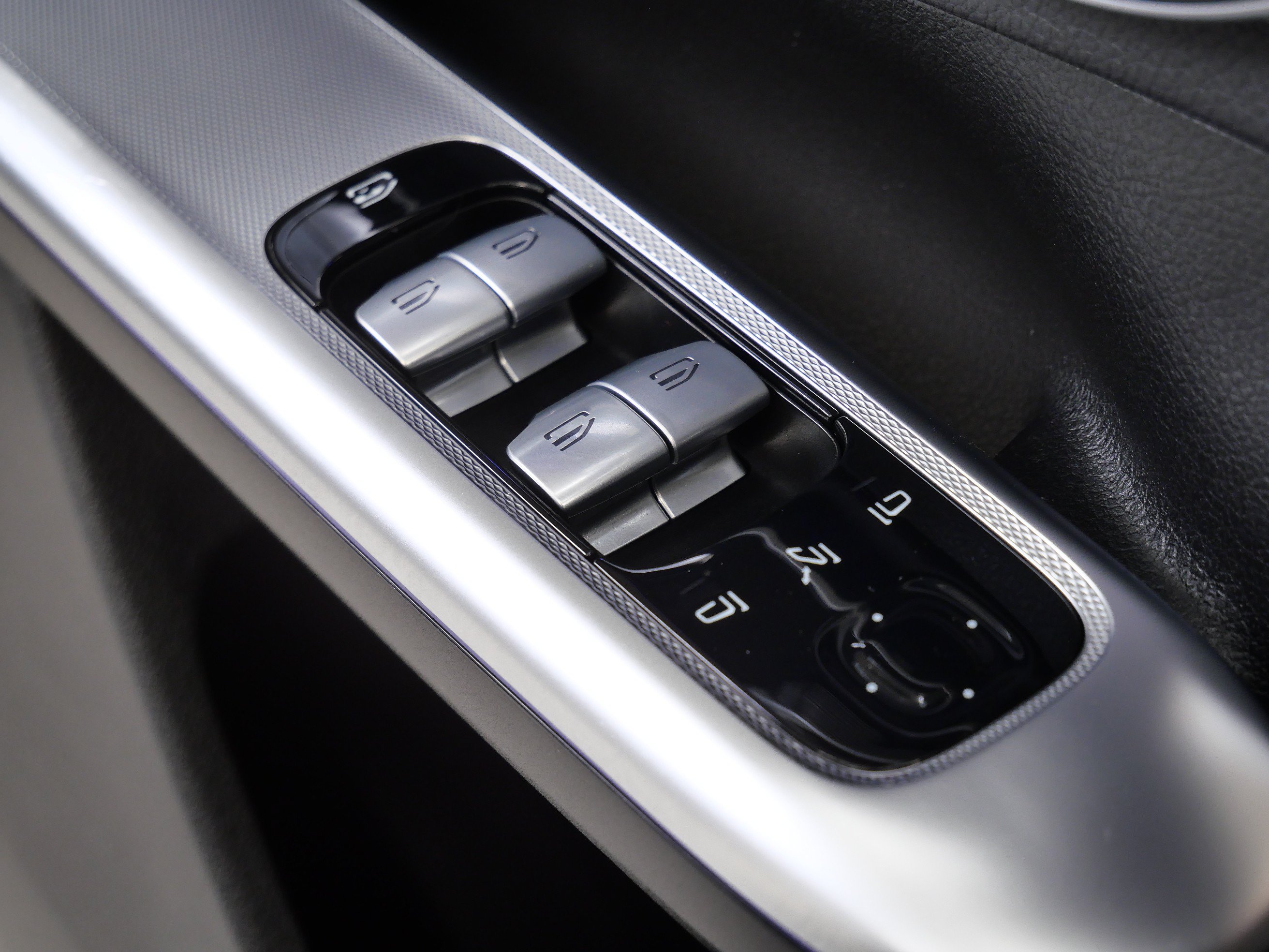 Certified 2023 Mercedes-Benz EQE 350+ 4MATIC SUV image 32