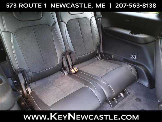 New 2024 Jeep Grand Cherokee L Altitude AWD/4WD image 13