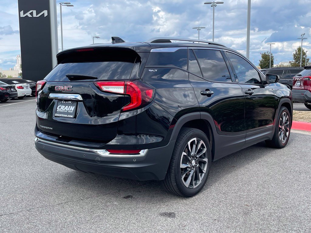 Used 2022 GMC Terrain SLT FWD image 8