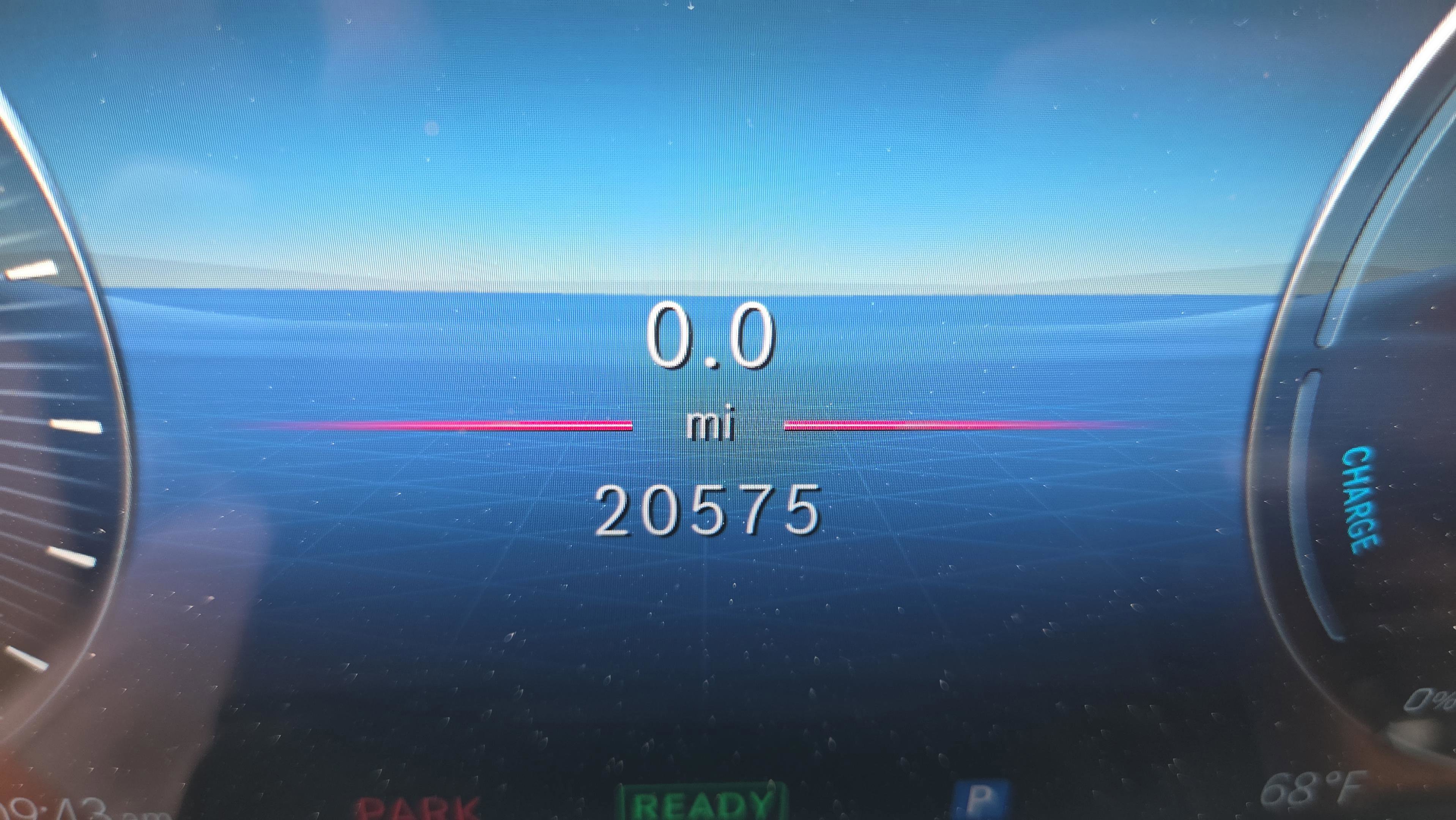 Used 2025 Mercedes-Benz GLE 450e 4MATIC w/ Winter Package image 14