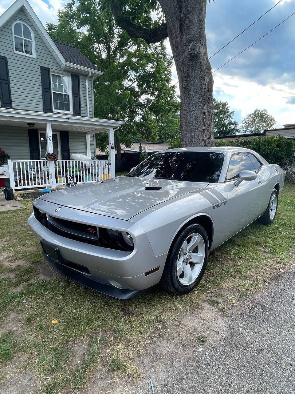 Used 2010 Dodge Challenger R/T w/ Sound Group