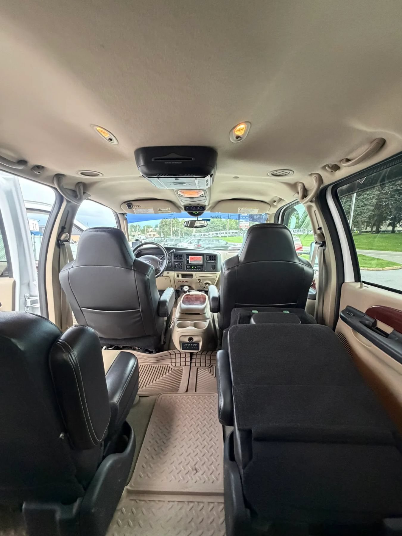 Used 2005 Ford Excursion Eddie Bauer AWD/4WD image 30