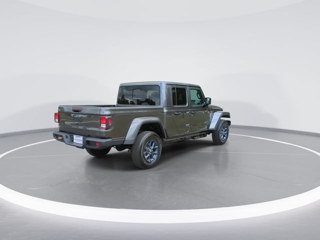 New 2026 Jeep Gladiator Sport AWD/4WD image 8