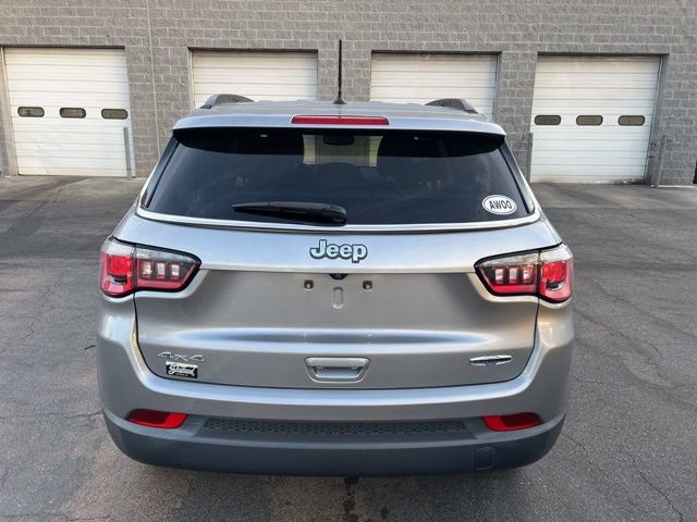 Used 2018 Jeep Compass Latitude image 4