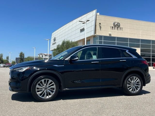Certified 2024 INFINITI QX50 Luxe FWD image 2