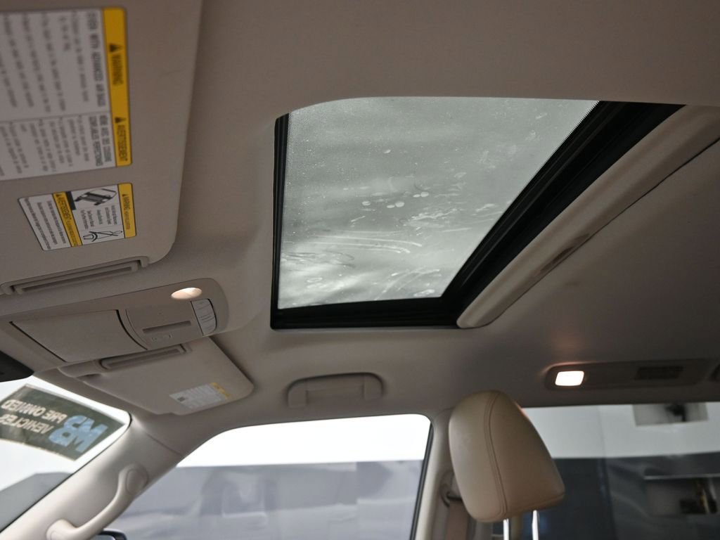 Used 2023 Nissan Armada SL w/ Cargo Package image 37