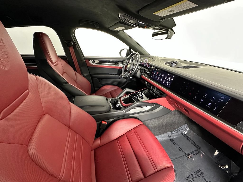 Certified 2024 Porsche Cayenne Turbo GT AWD/4WD image 46