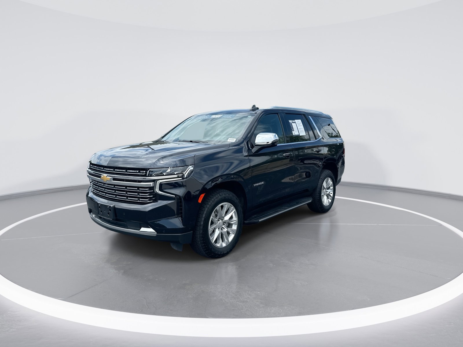 Certified 2024 Chevrolet Tahoe Premier w/ Premium Package AWD/4WD image 5