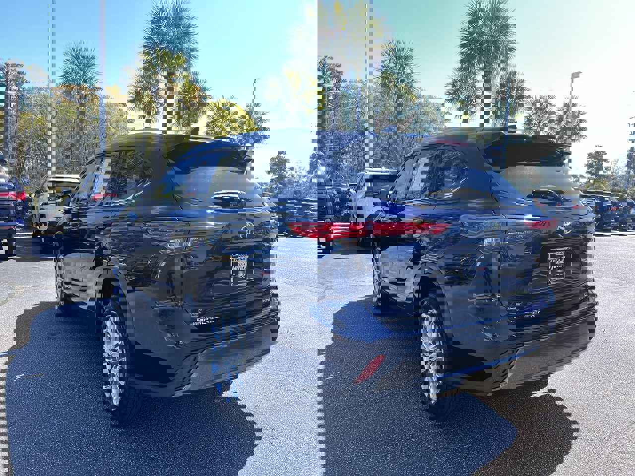 Used 2023 Toyota Highlander Limited image 8