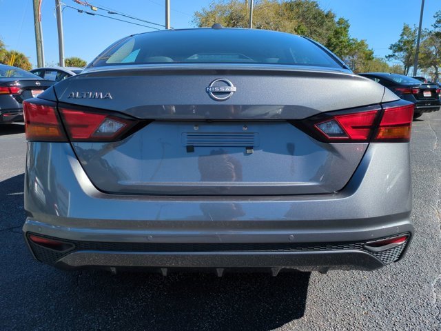 Used 2025 Nissan Altima 2.5 SV image 6