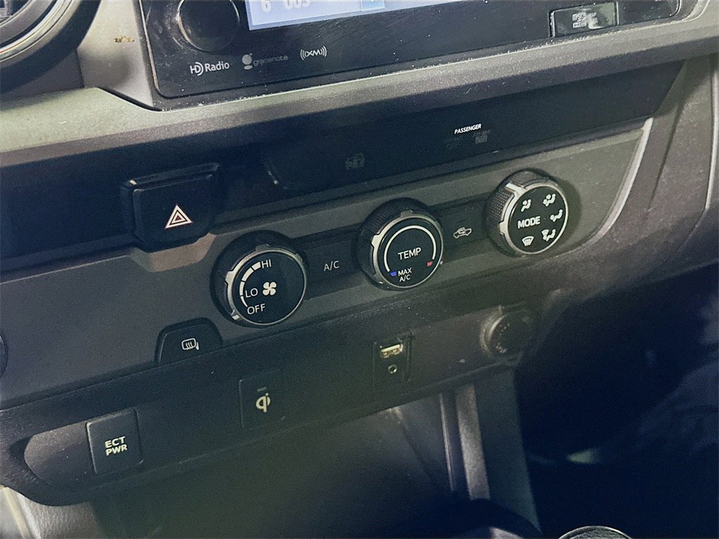 Used 2017 Toyota Tacoma TRD Sport w/ Tow Package image 25