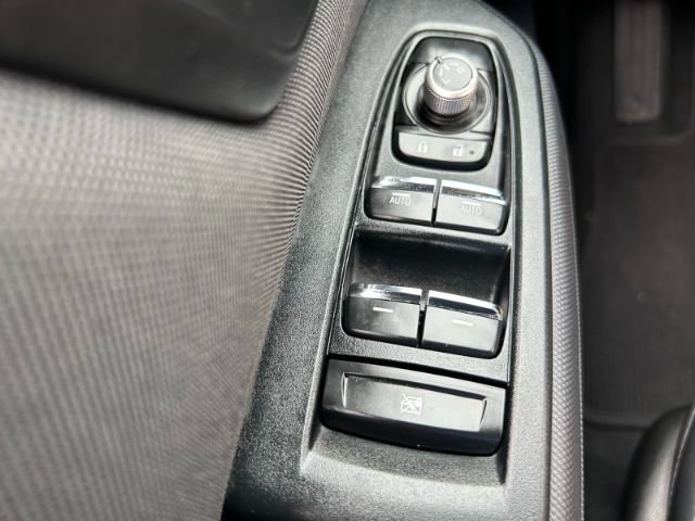 Used 2025 Subaru Forester Premium AWD/4WD image 17