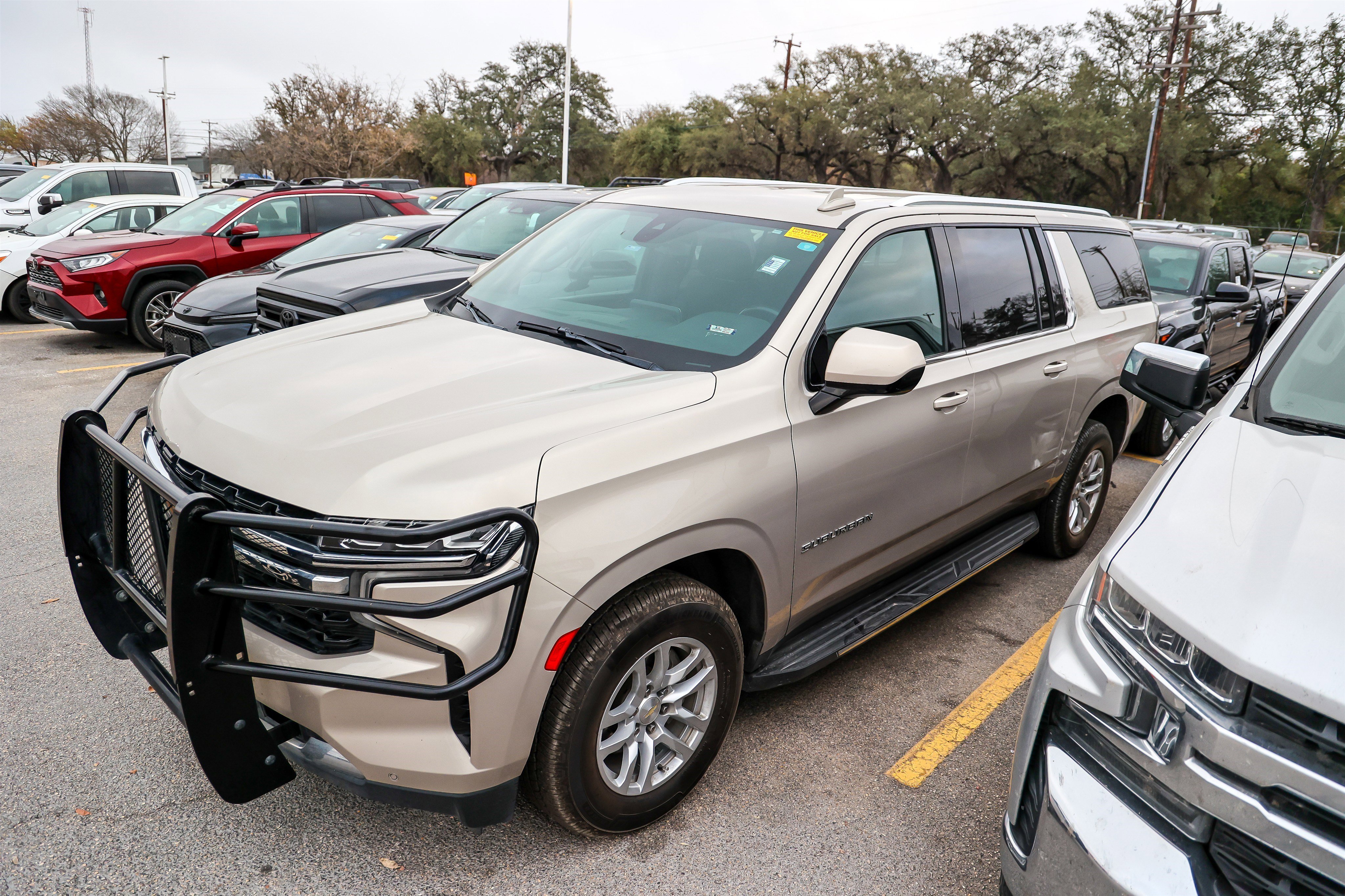 Used 2021 Chevrolet Suburban LS w/ Driver Alert Package image 3