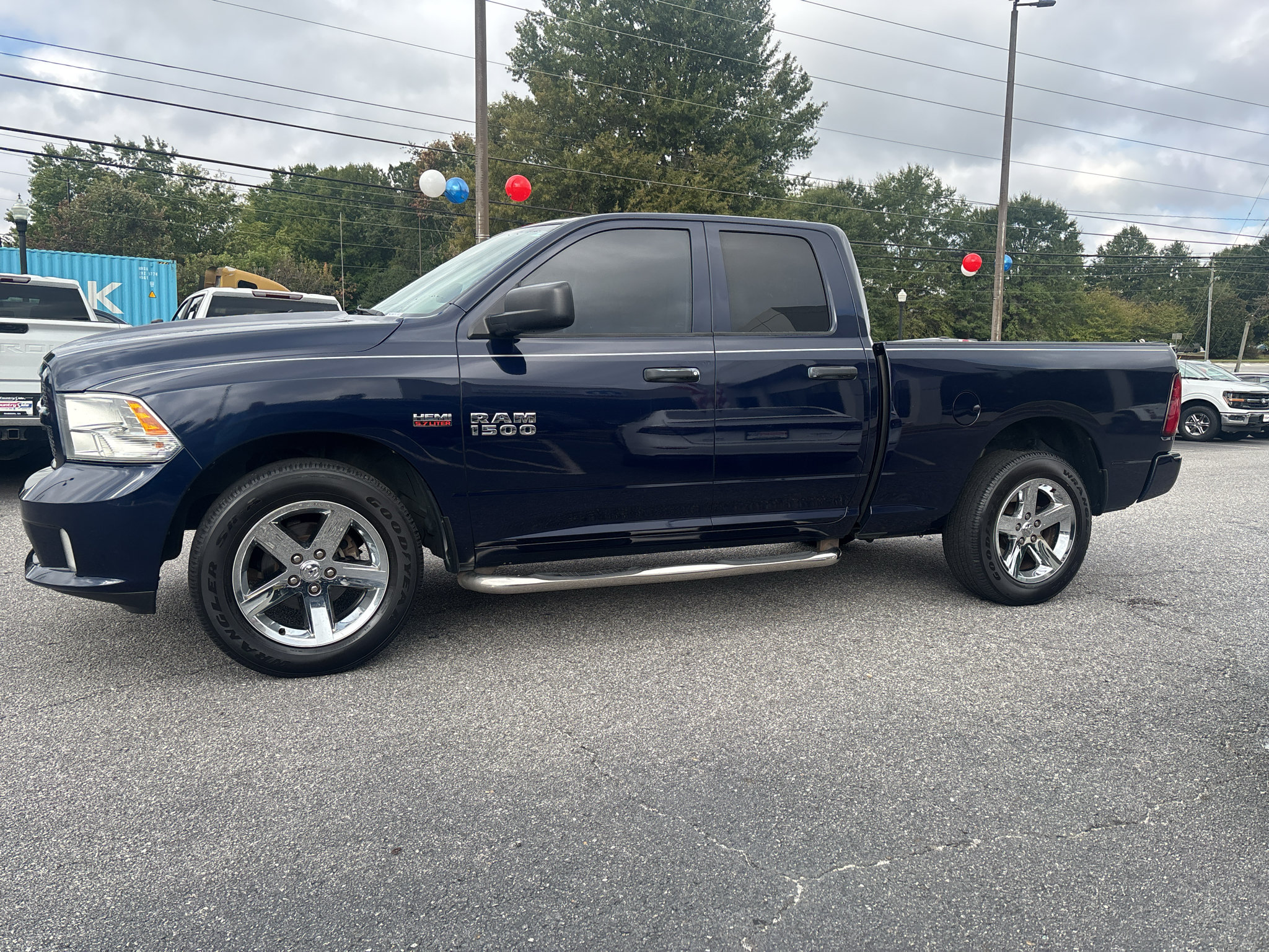 Used 2013 RAM 1500 Express RWD image 3