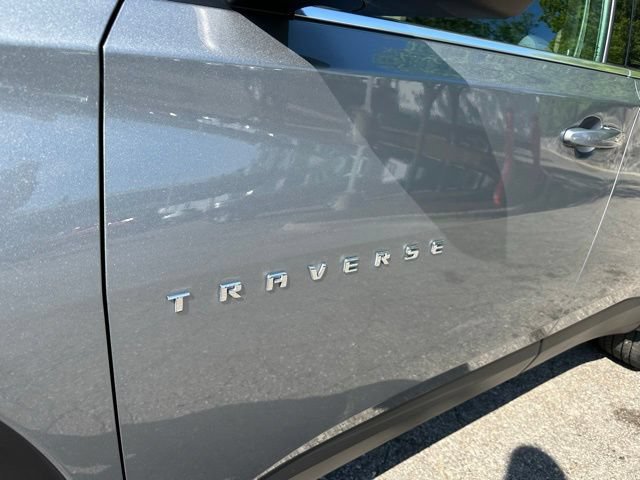 Used 2023 Chevrolet Traverse LT FWD image 13