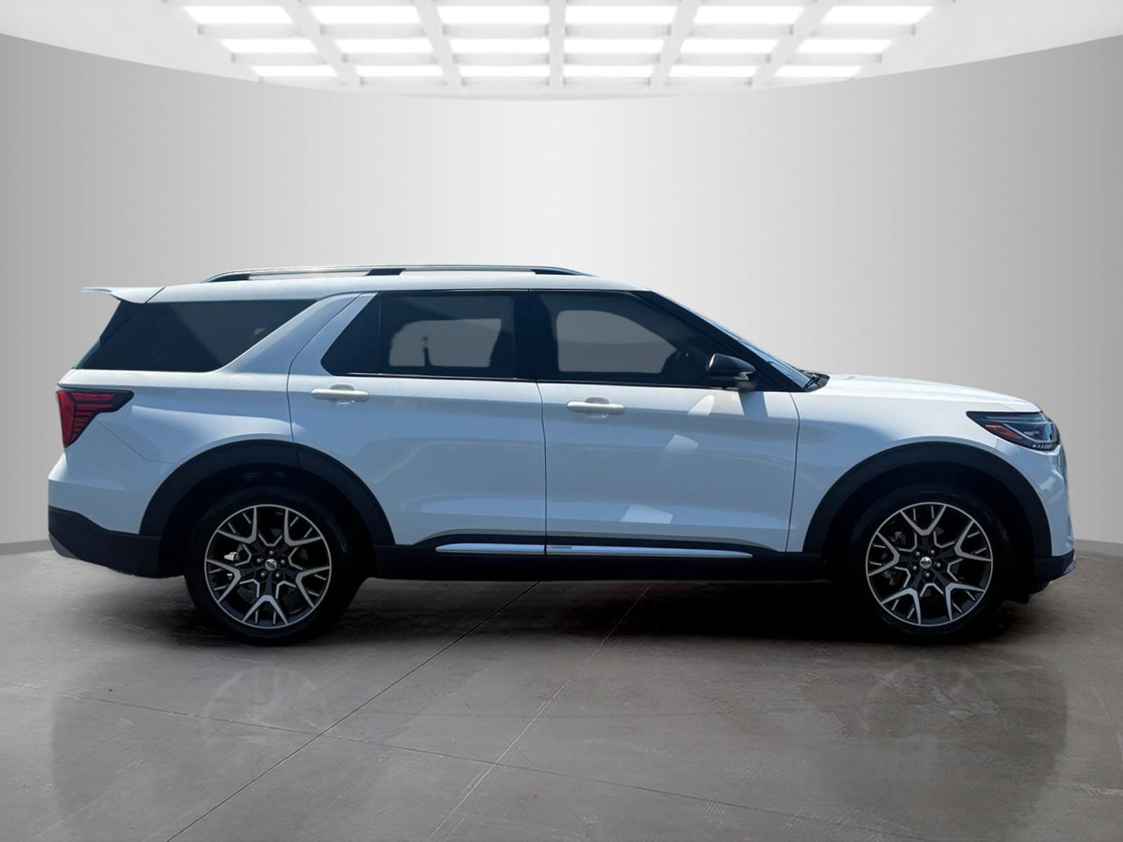 Used 2025 Ford Explorer Platinum w/ Ultimate Package RWD image 2