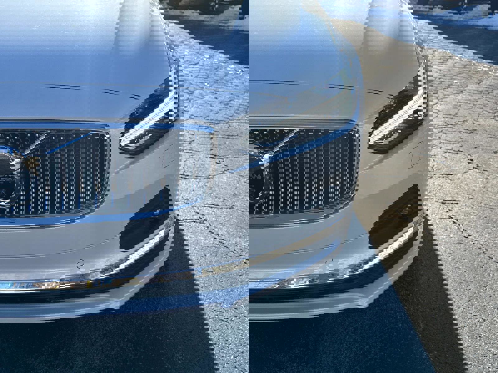 Certified 2024 Volvo S90 B6 Ultimate w/ Protection Package Premier image 9