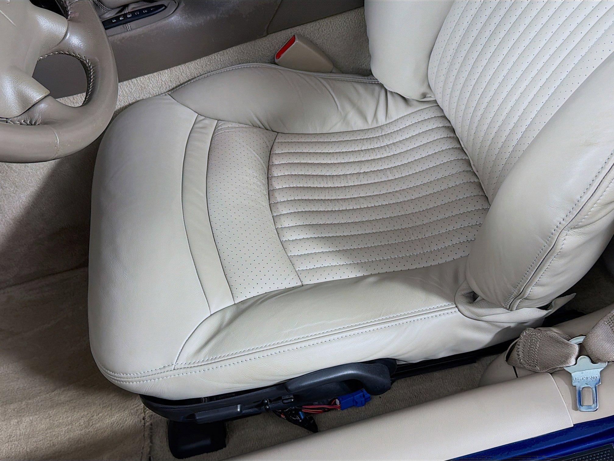 Used 2004 Chevrolet Corvette Convertible w/ Preferred Equipment Group image 20