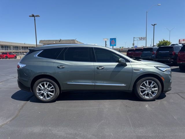 Used 2024 Buick Enclave Essence w/ Experience Buick Package FWD image 2