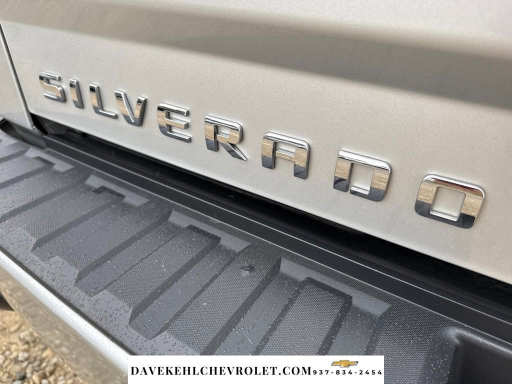 Used 2018 Chevrolet Silverado 1500 LT w/ All Star Edition AWD/4WD image 37