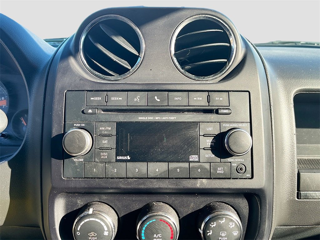 Used 2016 Jeep Patriot Sport image 13