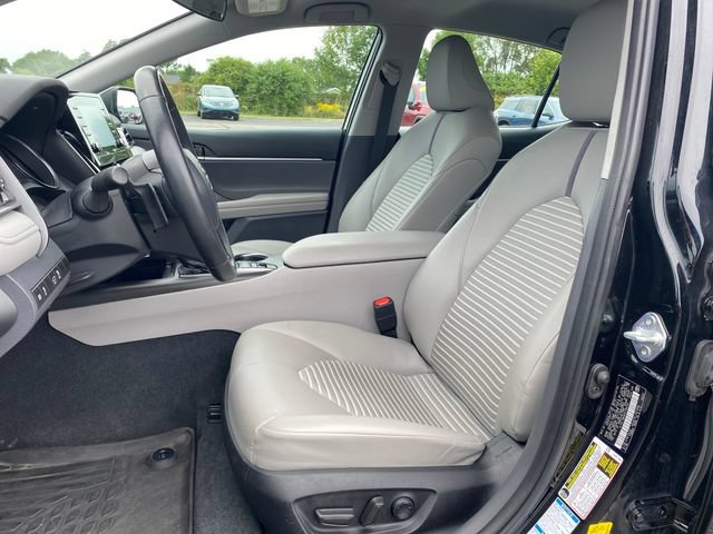 Used 2023 Toyota Camry SE AWD/4WD image 14